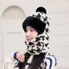 Chapéu de Pelúcia Pied-de-Poule para Ciclismo, Novo Estilo Outono e Inverno, à Prova de Vento e Frio, Espessado e Quente, Gorro e Proteção de Orelha Tudo-em-Um, Chapéu Super Fofo