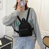 Bolsa de mochila feminina 2021 Nova versão coreana de moda de pelúcia de diversão casual ins mini bolsa de mochila maré