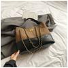 Bolsa de Mão Grande Retrô Elegante e de Luxo para Mulheres 2026 Novo Modelo Bolsa Tote Acolchoada com Corrente Bolsa de Ombro de Grande Capacidade