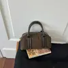 Colección de otoño 2026 transfronteriza: bolso Boston de gamuza, diseño retro y de nicho, bolso de hombro de moda, bolso cruzado y bolso de mano