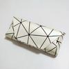 Bolsa suave de cuero estuche para gafas moda portátil estuche para gafas de sol nuevo embalaje estuche con correa para gafas de sol venta al por mayor por lotes