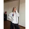 Cardigã com capuz estilo retrô americano bordado com estrelas, vermelho, modelagem solta, versátil, com listras verticais, peça de outer wear casual para casal, moderno