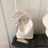 Bolso de Mano Estilo Chino Bolso de Mujer 2025 Nuevo Seda Nuevo Estilo Chino Gran Capacidad Sentido de Alta Gama Bolso de Hombro Bolso Cruzado Bolso Cubo