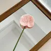 Arreglos de palmera roja y flor de flamenco de aspecto realista, ideales para decoraciones de bodas, centros de mesa florales para sala de estar y arte floral.
