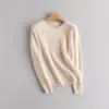 Venta al por mayor desde la fábrica de origen: Suéter 100% cachemir para mujer, cuello redondo, patrón trenzado, engrosado, manga larga, color liso, camisa base de punto versátil