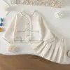 Conjunto de Dos Piezas para Niñas de Primavera y Otoño, Nuevo Estilo Coreano, Moda Infantil, Chaqueta de Encaje y Falda Corta Plisada, para Comercio Exterior