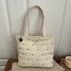 Diseño de Lazo con Patrón de Diamantes Bordado Invierno 2026 Nuevo Elegante y de Moda Versátil Simple Casual Bolso de Hombro de Mano