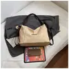 Bolsa Casual de Grande Capacidade sob o Braço Feminina 2025 Nova Outono Bolsa de Ombro Estudante Universitário Aula Trabalho Roupa Mochila