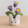 Flor de Lirio del Valle Tejida a Crochet Hecha a Mano de Lana en Maceta Producto Terminado Venta al por Mayor Muñeco de Conejo Creativo Adornos de Escritorio en Maceta Flores Tejidas