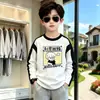 Camiseta Manga Longa Color Block 100% Algodão para Meninos Primavera e Outono Camada Base Novo Estilo Bonito Versátil Estampa Manga Raglan Top Tendência