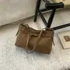 Bolsa Feminina Vintage Simples e Elegante 2026 Outono/Inverno Bolsa de Ombro Transversal para Trabalho e Passeios Bolsa Tote