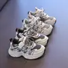 Zapatillas elegantes para niños, nueva colección de otoño 2026, diseño de malla, zapatos casuales antideslizantes para niñas y niños mayores, zapatillas para correr