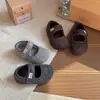 Sapatos Mary Jane de Lã com Pelúcia para Meninas, Pequenos de Couro, Lançamento Inverno 2026, Sapatos Quentinhos e Fofos, Sapatos de Princesa de Algodão de Camada Dupla para Crianças Pequenas