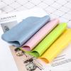 Paño para limpiar gafas, suministro directo de fábrica. Paño para limpiar lentes en relieve Xiangyun, personalizado.