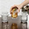 Taza de Café Colgante de Oreja de Estilo Ins para Uso Doméstico, Vaso Alto de Vidrio con Patrón Vertical, Taza Retro Americana para Iced Latte, Té de Frutas