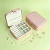 Cajas de joyería personalizadas en lotes pequeños, cajas de empaque para anillos, pendientes y pulseras personalizadas con un toque de alta gama e impresión de logotipo