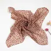 Nuevo Pañuelo Cuadrado Mediano de Gasa con Estampado de Leopardo Pañuelo de Seda Artificial Pañuelo Pequeño Pañuelo Decorativo Europeo y Americano Pañuelo Profesional Pañuelo Transfronterizo