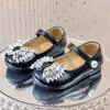 Zapatos de Princesa Elegantes para Niñas con Pedrería Brillante, Estilo Moda Coreana, Zapatos de Cuero Infantiles Modernos y Versátiles para Primavera y Otoño
