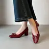 Zapatos de Mujer Nuevos de Primavera Estilo Francés Retro de Tacón Alto y Boca Baja, Zapatos Mary Jane de Punta Cuadrada con Camelia, Zapatos Negros Elegantes de Tacón Alto