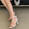 Sandalias de Tira 2026 Modelo Nuevo Transfronterizo Venta al por Mayor de Fábrica de Moda para Fiesta Sandalias de Verano de Tacón Alto Negras para Mujer