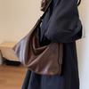 Bolso de Gran Capacidad para Mujer para Otoño e Invierno, Versátil Retro 2026 Nuevo Bolso de Hombro Cruzado de Moda, Bolso de Mujer Tipo Dumpling Texturizado