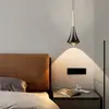 Lámpara de araña minimalista de estilo italiano para mesita de noche de dormitorio, lámpara de araña de alta gama elevable, lámpara de araña para entrada, restaurante, bar, lámpara de araña pequeña