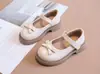 Sapatos Pretos de Couro para Meninas 2026, Solado Macio de Outono, Sapatilhas com Laço para Primavera e Outono, Sapatos de Princesa Infantis para Meninas