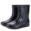 Botas de lluvia impermeables antideslizantes transfronterizas para hombre, de caña media, de plástico engrosado, zapatos de agua para pesca, cocina, lavado de autos, botas de agua para pesca
