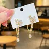 Pendientes de aro de mariposa de circón de lujo ligero estilo coreano para mujer, pendientes colgantes de gota de agua exquisitos, delicados y animados para el uso diario y citas