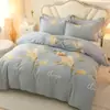 Nueva colección de otoño e invierno: Juego de ropa de cama de cuatro piezas engrosado, 100% algodón, cepillado, algodón puro, cálido, y viene en un paquete resistente, disponible para camas individuales o dobles