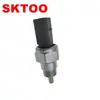 002945415D 002 945 415 D para interruptor de luz de marcha atrás de coche Volkswagen Skoda