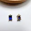 Accesorios de joyería DIY al por mayor, colgante de cobre chapado en cristal geométrico cuadrado rojo con incrustaciones de circonita chapada en cobre, pequeño colgante