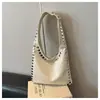 Bolso Vintage de Hombro Único con Tachuelas, Elegante Bolso Biker, Cuero Encerado al Aceite, Estilo Simple Wasteland, Tote de Gran Capacidad