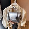 Bolso de Mano Cuadrado Pequeño con Textura Única para Mujer 2025 Nueva Moda Retro Versátil Color Sólido de Un Solo Hombro Bandolera