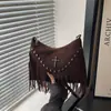 Bolso de Gran Capacidad para Mujer 2025 Otoño Nueva Moda Retro Bolso de Hombro Cruzado Bolso de Remache de Borla de Alta Calidad
