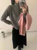 Jaqueta Cardigan de Tricô com Botão Quadrado e Gola Meia Altura Estilo Coreano Slim Fit Versátil 2026 Outono e Inverno Novo Top Suéter para Mulheres