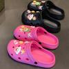 2024 Nuevos Zapatos de Agujeros Sandalias de Verano para Mujer Playa Ciber Celebridad Dibujos Animados Medias Pantuflas para Hombre Exterior Baotou Suela Suave