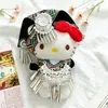El Colgante de Hello Kitty Se Puede Usar para Vestir el Peluche Muñeco con Ropa, Conjunto de Falda y Impermeable de Puntos