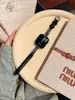 Pulseira de Couro com Padrão de Metal e Bambu Rainha Mãe Adequada para Apple Watch iWatch 12ª Geração 11/10