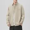 Camisa de trabajo de manga larga vintage de alta gama de algodón peinado lavado para hombre, chaqueta camisa casual estilo japonés para primavera y otoño