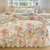 Juego de Falda de Cama Acolchada Estampada 100% Algodón Falda de Cama Engrosada Cubre Cama Funda Nórdica Ropa de Cama Individual Doble Comercio al por Mayor