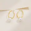 Brincos de Zircônia e Pérola Exquisitos de Luxo Leve para Mulheres Elegantes Moda Versátil Senso de Design Novos Acessórios de Orelha Elegantes Elegantes Elegantes