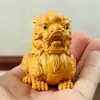 Pequeña Figura de Qilin Tallada que Atrae la Fortuna de Boj de Hoja Pequeña, un Adorno de Mano para la Buena Suerte, una Decoración de Escritorio con Significado Propicio