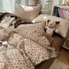 Juego de cuatro piezas de algodón acolchado con borde de concha estilo coreano, estilo princesa fresco de Instagram, juego de tres piezas de algodón puro con puntada de triángulo para dormitorio 4