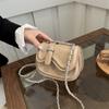 Bolso Pequeño Minimalista de Color Sólido para Mujer, Bolso de Cadena, Nuevo Versátil Estilo Ins para Primavera 2026, Bolso Cruzado tipo Sillín