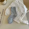 Calcetines Rayados Deshuesados Estilo Coreano Calcetas de Mujer Talla Media Estilo Sal Salida de Primavera y Verano Algodón Versátil Calcetines Apilados Corea del Sur Ins