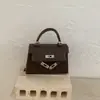 Bolso Texturizado de Alta Gama para Mujer, Nuevo Modelo Invierno 2025, Bolso de Hombro Exquisito y Moderno para el Trabajo y los Viajes, Bolso Cruzado Pequeño Cuadrado