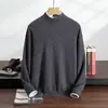 25 Otoño/Invierno Nuevo Suéter de Cachemir de Manga Larga de Color Sólido Suave y Cálido para Hombre con Cuello Medio Alto