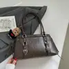 Bolsa Tote Coreana Elegante de Grande Capacidade para Outono/Inverno 2025 para Mulheres, Bolsa de Mão e Bolsa de Ombro Retro de Grande Capacidade para o Dia a Dia