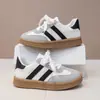 Zapatos planos para niños de primavera nuevos al por mayor, zapatos casuales con cordones, estilo clásico para niños, zapatos para escuela primaria